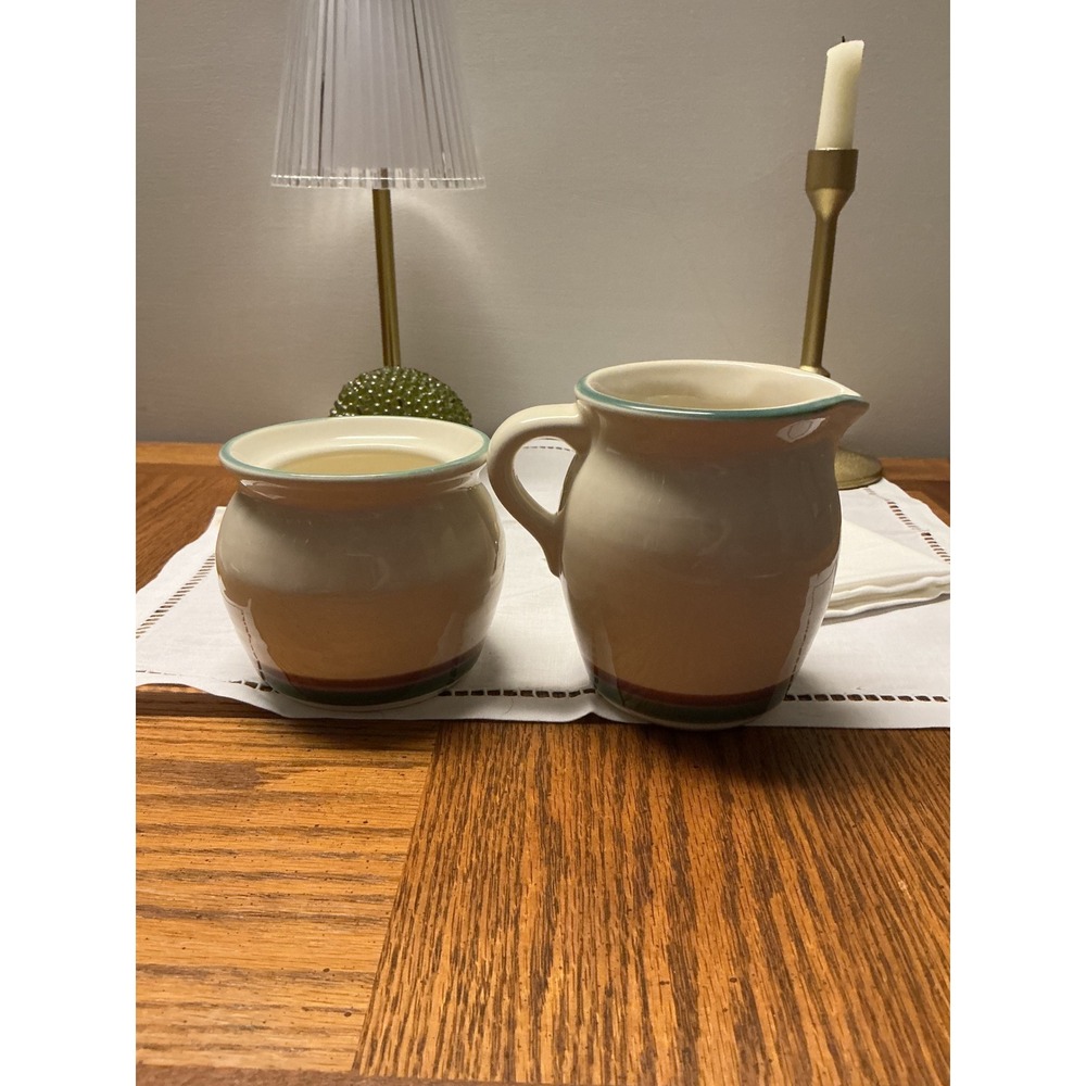 Vintage Pfaltzgraff Sugar and Creamer Set - Picture 6 of 8